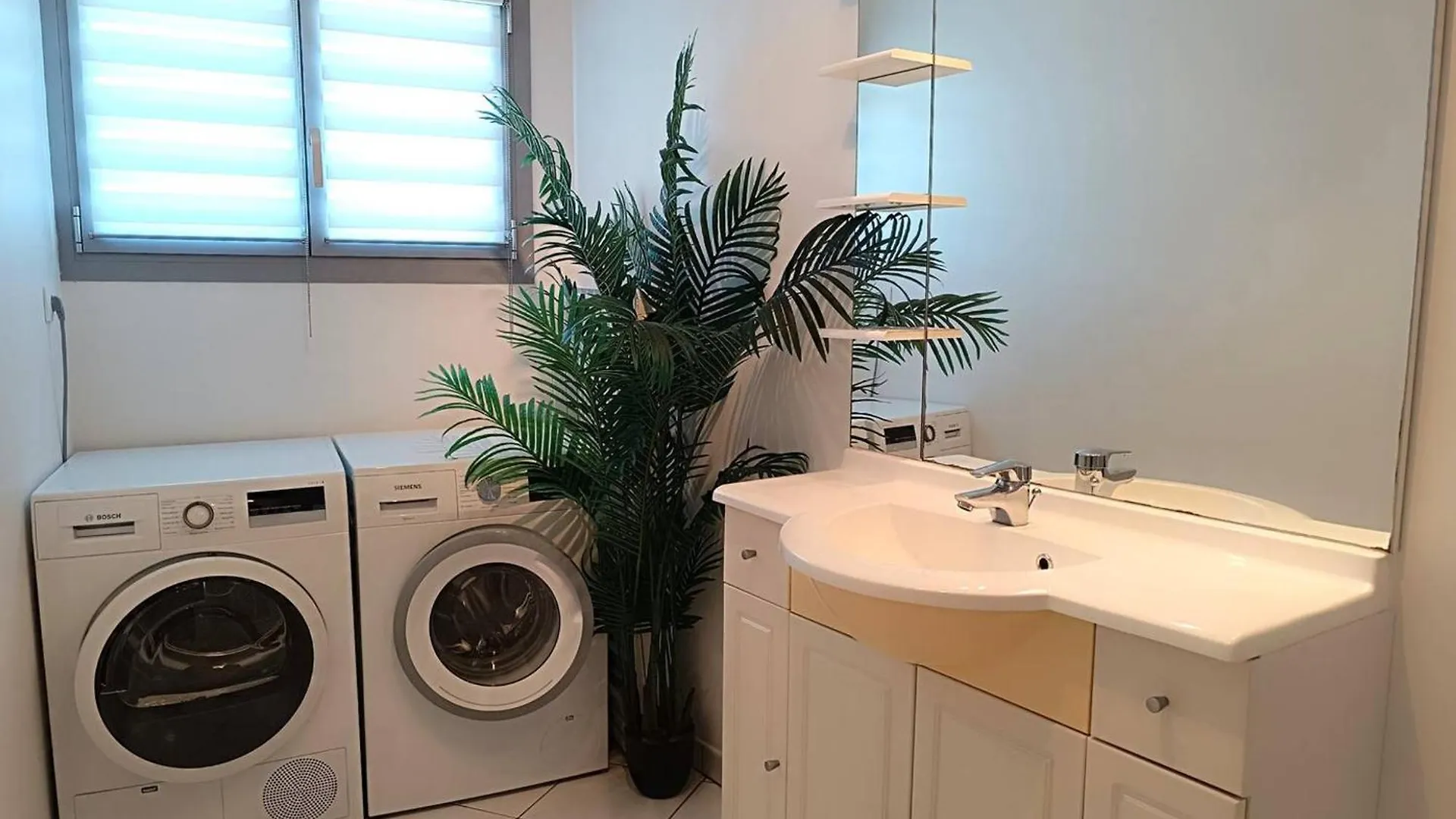 Bel Appartement Avec Wifi, Balcon Et Garage A Perros-Guirec - Fr-1-368-165 Apartment